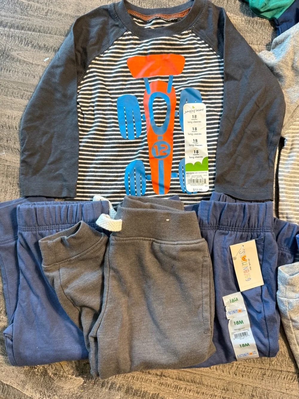 jumping beans long sleeve tee/pant Bundle 18 Months